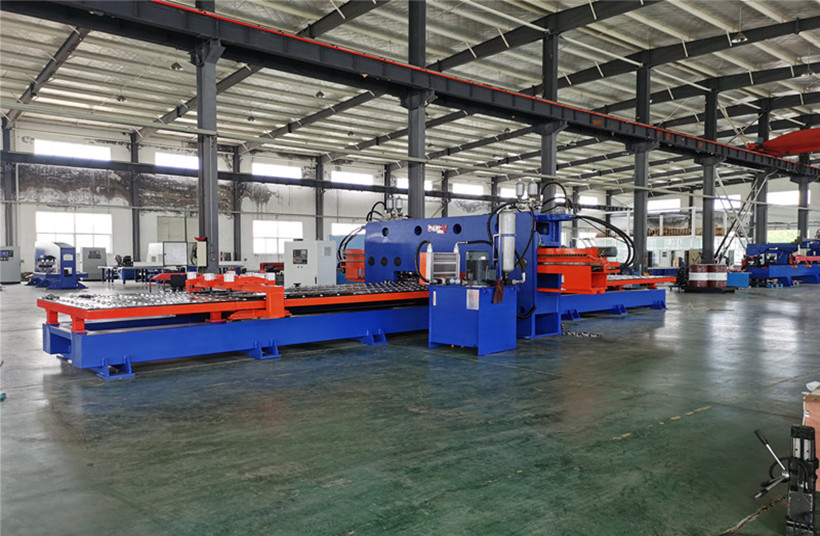 数控冲孔生产线(大型网板加工)